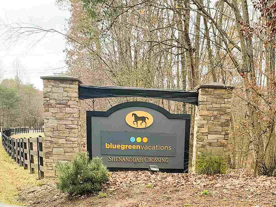 1st image of 219 Pinehurst Dr