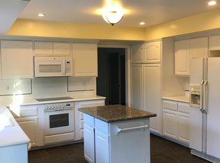 10151 Meredith Dr, Huntington Beach, CA 92646