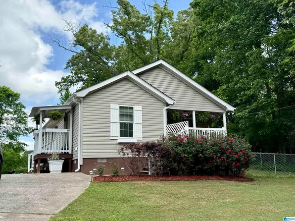 4331 Canoles Dr, Bessemer, AL 35022