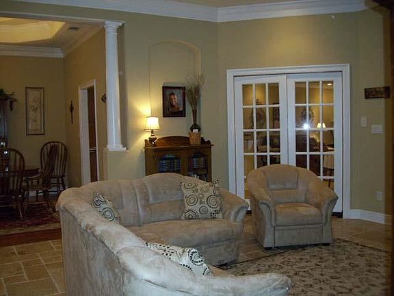 4th image of 343 Grande Oaks Blvd