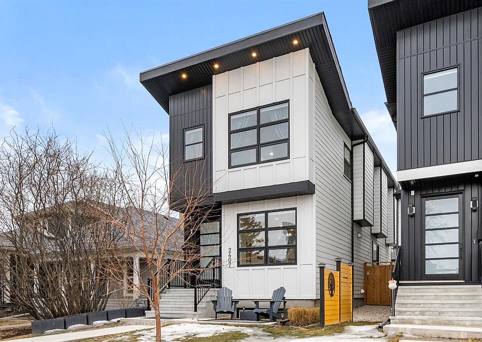 1st image of 2407 E 33rd St SW