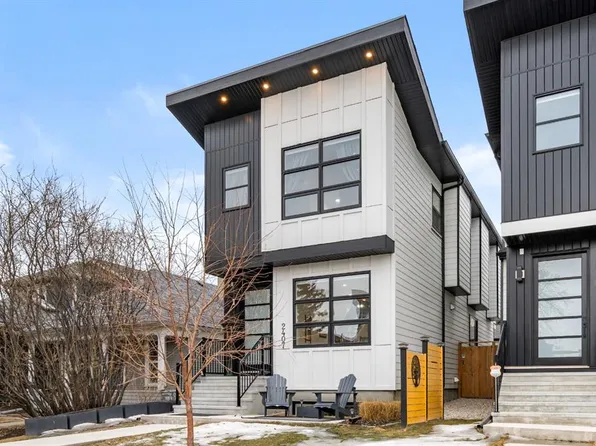 2407 E 33rd St SW, Calgary, AB T3E 2T3