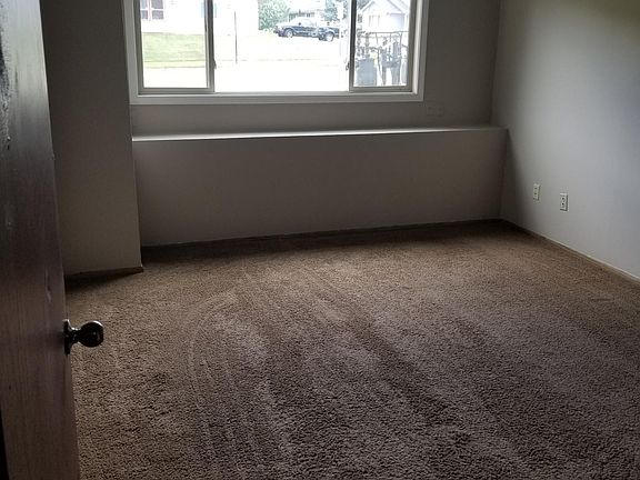 5th image of 8306 143rd St W