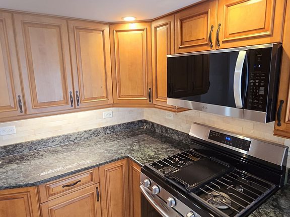 4th image of 16601 Jean Ln APT 1A