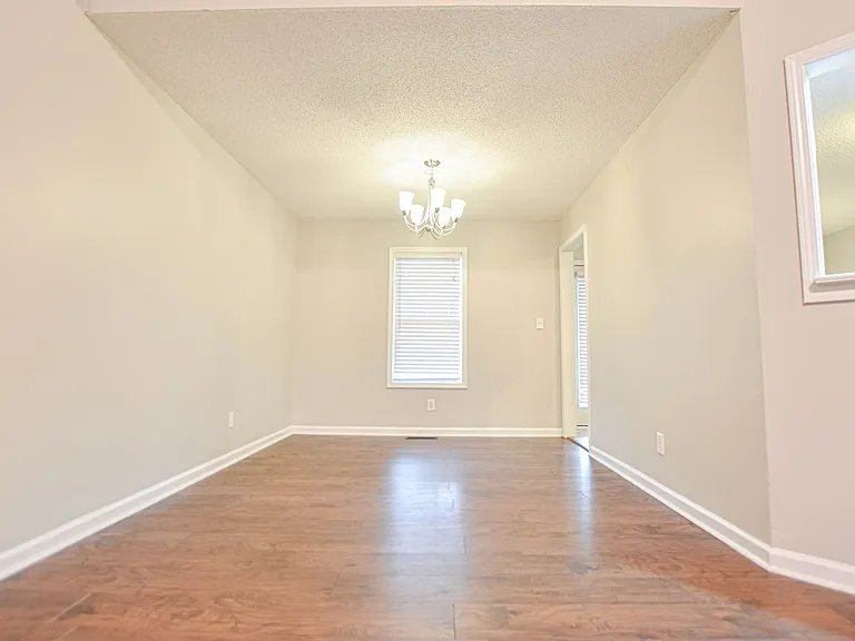 1759 Butternut Dr — Photo 5