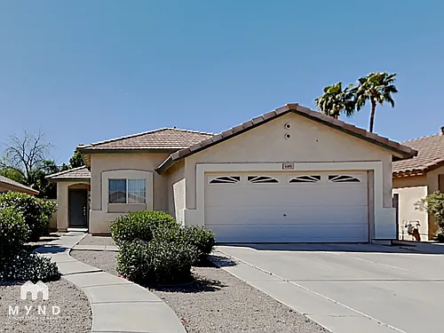 685 E Cantebria Dr Photo 1