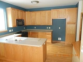 4th image of N172W19955 Crestview Dr