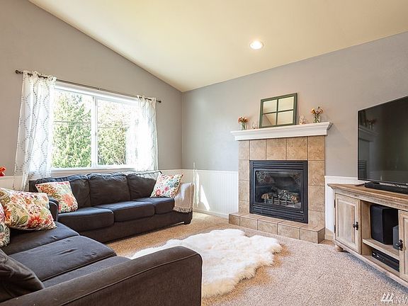 3rd image of 22260 Wavecrest Ave NE