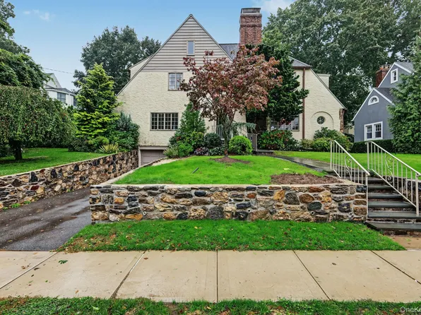 41 Maple Hill Drive, Larchmont, NY 10538