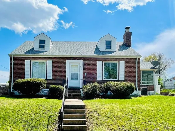 818 Riverview Blvd, Saint Louis, MO 63147