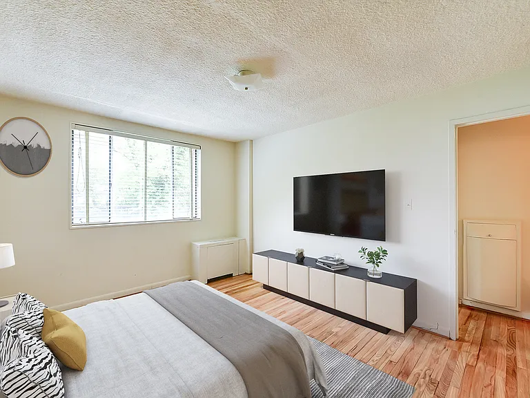 1817 N Quinn St — Photo 13