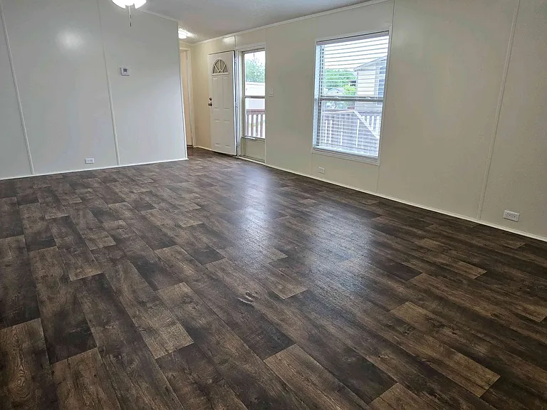 709 N Collins Fwy #129 — Photo 8