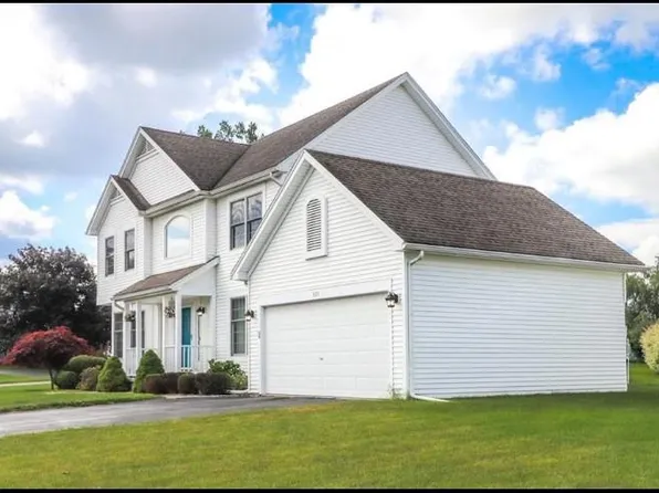 421 Old Country Rd, Rochester, NY 14612