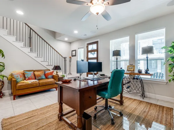 8277 Laflin Ln, Dallas, TX 75231