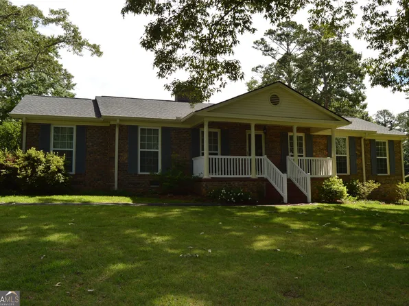 98 Beechwood Blvd, Toccoa, GA 30577