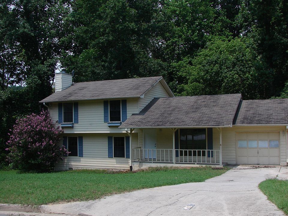 1st image of 3152 Summer Wood Dr