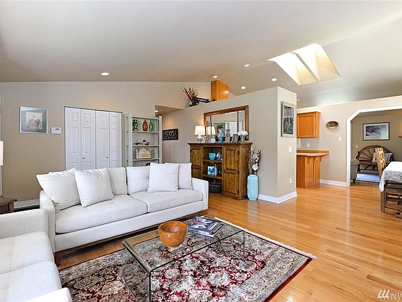 4th image of 5125 113th Pl NE