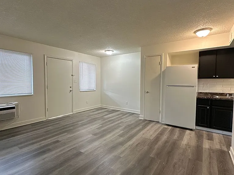 1380 Riverpoint — Photo 14