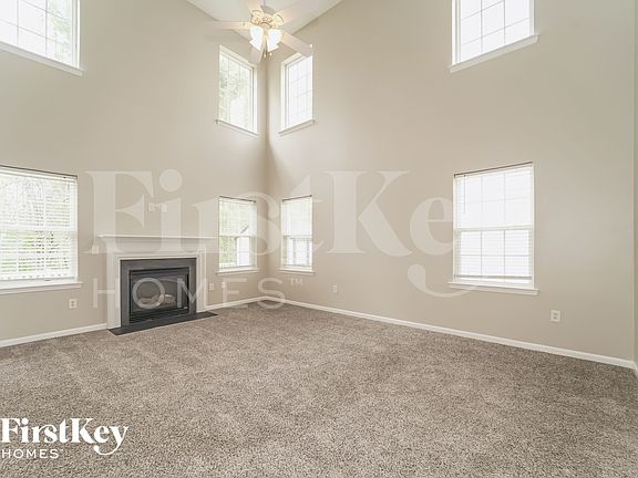 3rd image of 12204 Palomar Dr