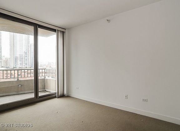 5th image of 200 N Jefferson St APT 1605