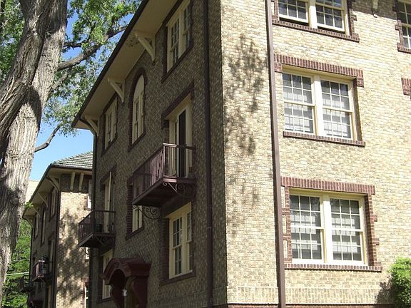 3rd image of 206 E 10th Ave APT 3