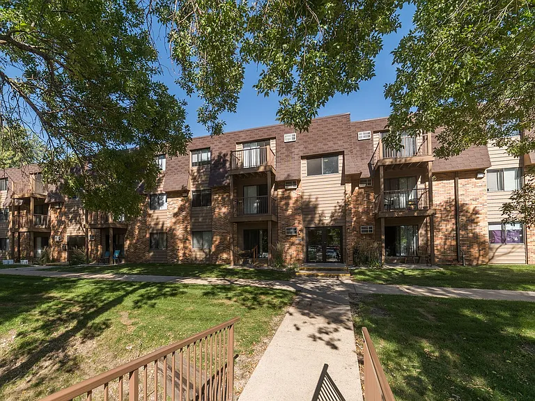 **Limited Time Special! Up to 3 Months Free Rent — Photo 15