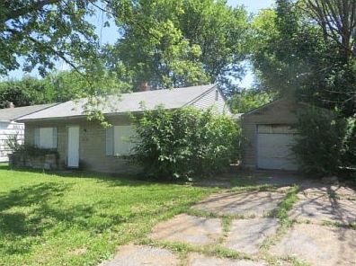 4th image of 2207 N Arlington Ave