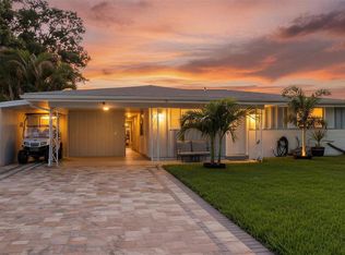 96 New York Ave, Dunedin, FL 34698