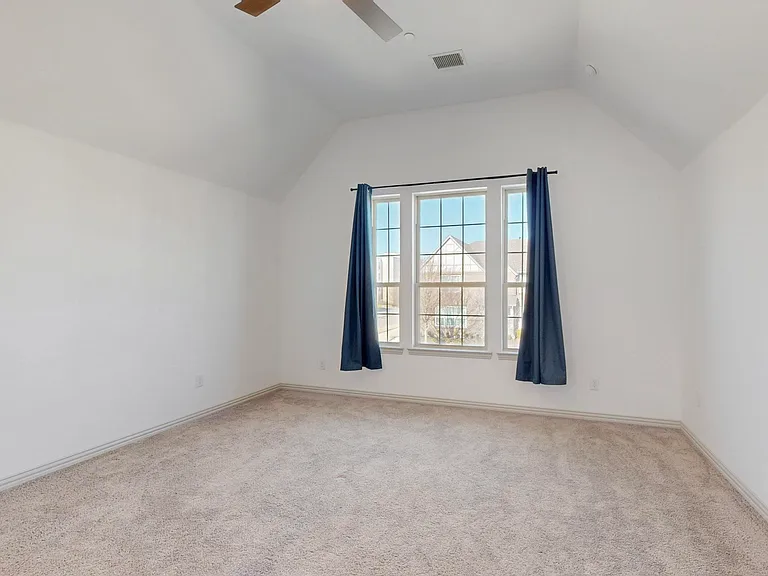 4325 Oliver Dr — Photo 22