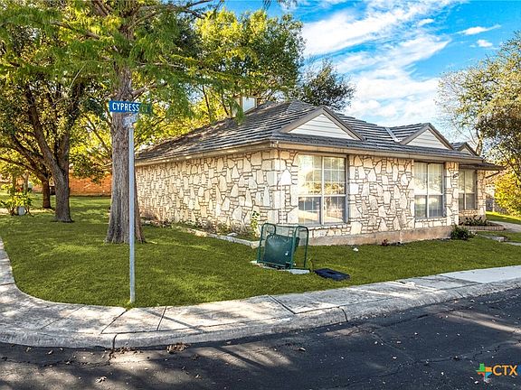 3rd image of 4025 Cypress Ct