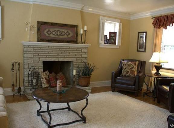 4th image of 8231 Glen Echo Dr