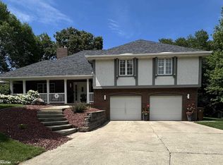 138 Timberline Rd, Carroll, IA 51401