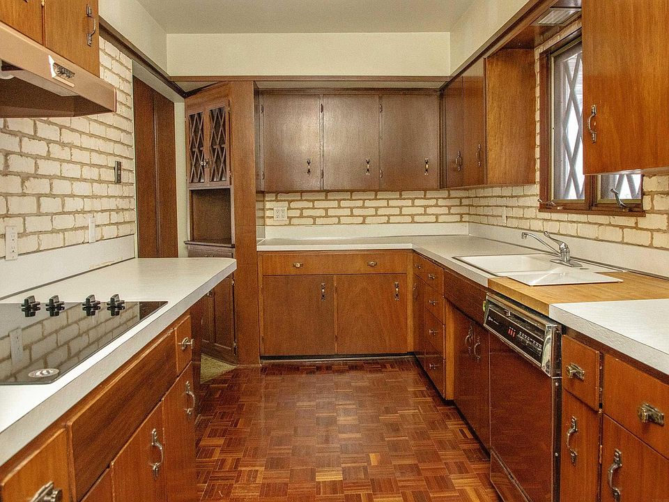 908 1st St NE, Oelwein, IA 50662 MLS 20231384 Zillow