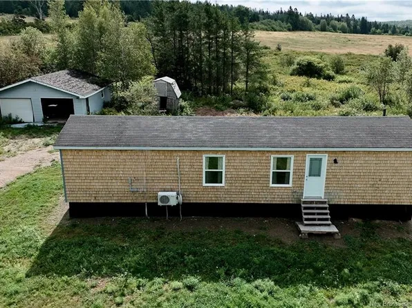 466 Poodiac Rd, Hammond, NB E4E 3E8