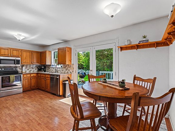 4th image of 3202 Westbrook Dr