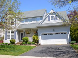 6 Melanie Ln, Phillipsburg, NJ 08865