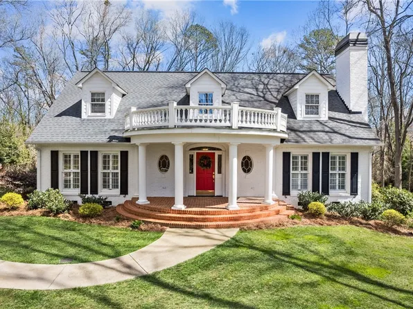 1114 Thornehill Dr, Anderson, SC 29621