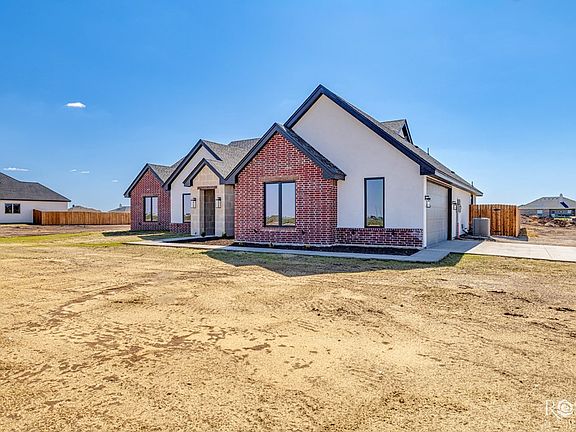 2nd image of 8421 Windmill Rd