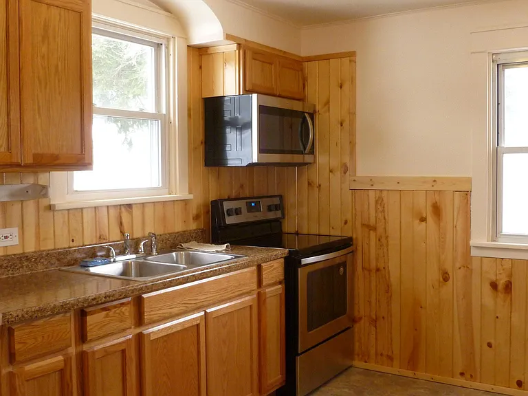 144 School St — Photo 1