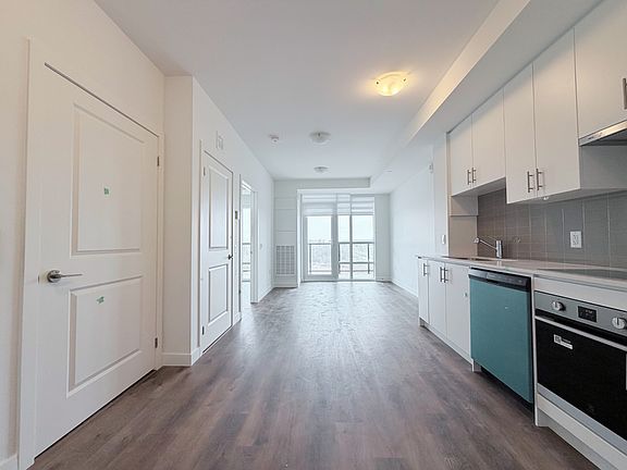 4th image of 461 Green Rd