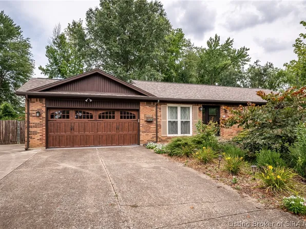 1106 Acorn Lane, Jeffersonville, IN 47130