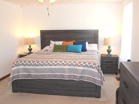 5th image of 8316 Castle Rock Ct