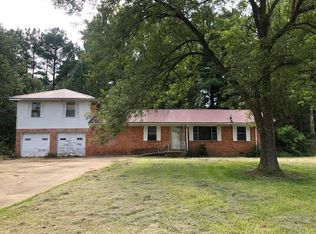 152 Yeates Subdivision Rd, Starkville, MS 39759