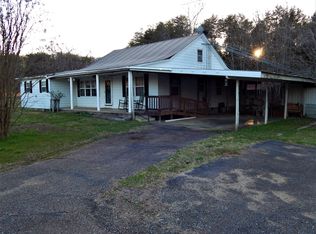 1775 Linden Hwy, Clifton, TN 38425