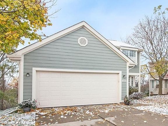 3rd image of 31224 Columbia Dr #1