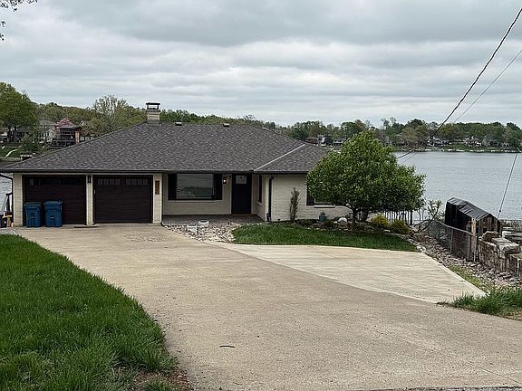 2nd image of 955 NW South Shore Dr