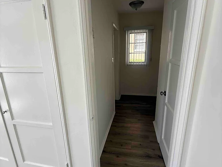 302 N Louise St #19 — Photo 8