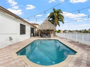3924 NE 15th St, Homestead, FL 33033