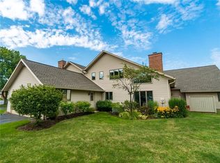 42 Greenwood Park, Pittsford, NY 14534