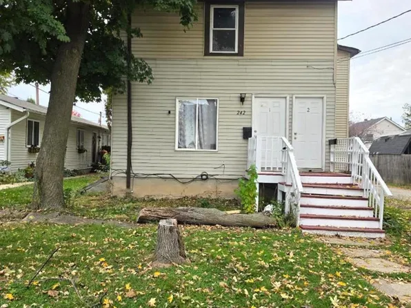 242 S Victory St, Waukegan, IL 60085